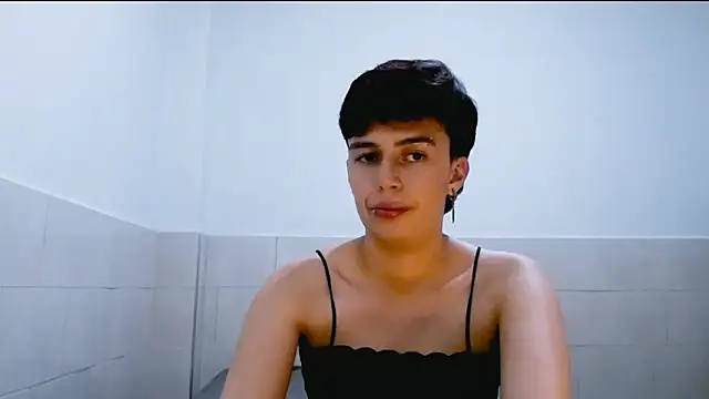 Snapshot of Cocain_Atenea chatting on 05/17/26, 10:28 Cocain Atenea online show from 05/17/26, 10:28