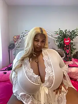 BigFineSelena online show from 02/02/25, 07:46