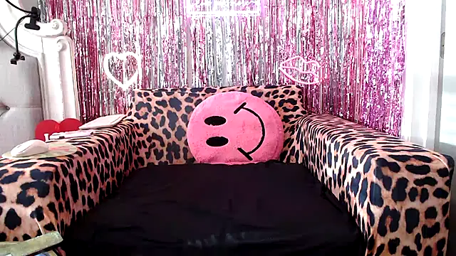 BigFineSelena online show from 03/10/25, 01:10