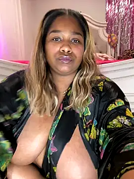 BigFineSelena online show from 12/18/25, 04:51