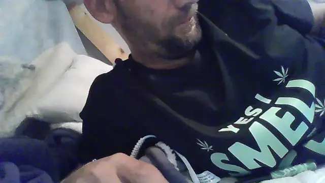 goodick4u28 online show from 12/18/25, 03:01