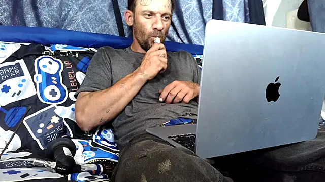 goodick4u28 online show from 04/21/26, 06:34