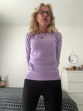 adella13 online show from 03/17/26, 07:12