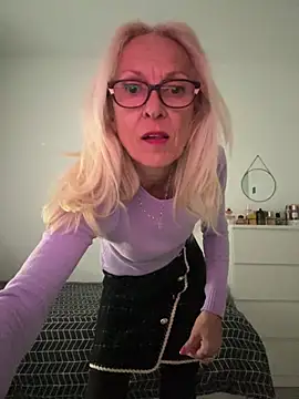 Snapshot of adella13 chatting on 03/23/26, 03:16 adella13 online show from 03/23/26, 03:16