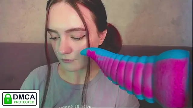 Snapshot of Alyssa___Scarlet chatting on 12/28/24, 04:51 Alyssa Scarlet online show from 12/28/24, 04:51