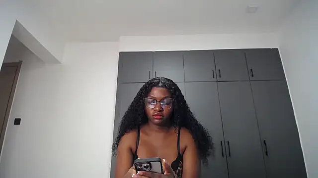 Snapshot of Pretty_Liya08 chatting on 05/28/26, 08:50 Pretty Liya08 online show from 05/28/26, 08:50