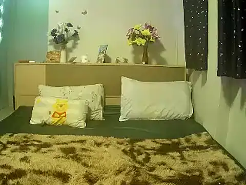 Snapshot of Jennythai123 chatting on 02/19/25, 05:38 Jennythai123 online show from 02/19/25, 05:38