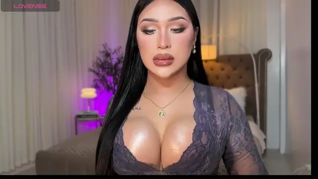 Your Majesty Tyra online show from 11/23/25, 05:29