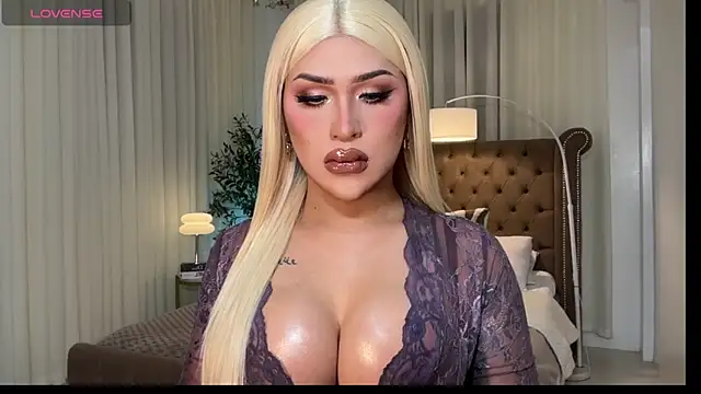 Your Majesty Tyra online show from 03/09/26, 05:11