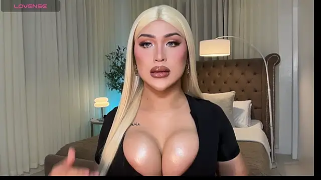 Your Majesty Tyra online show from 03/30/26, 06:03