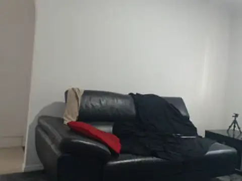 Snapshot of shhhoot73 chatting on 12/29/24, 04:48 shhhoot73 online show from 12/29/24, 04:48