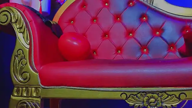 PerlaDivaio online show from 02/13/25, 01:37