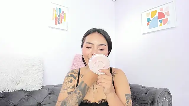 miss soffi  online show from 11/05/25, 06:41