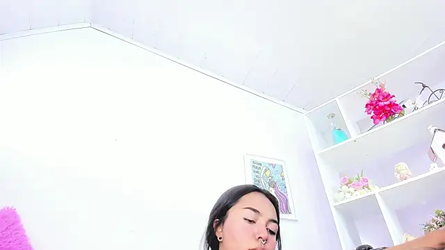 miss soffi  online show from 05/07/26, 06:02