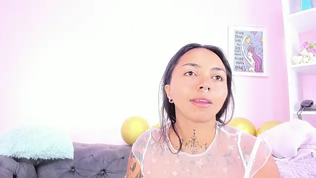 miss soffi  online show from 05/25/26, 12:22
