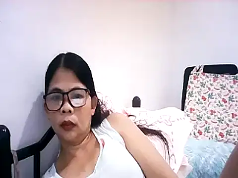 pinay milfxx online show from 11/29/25, 01:19