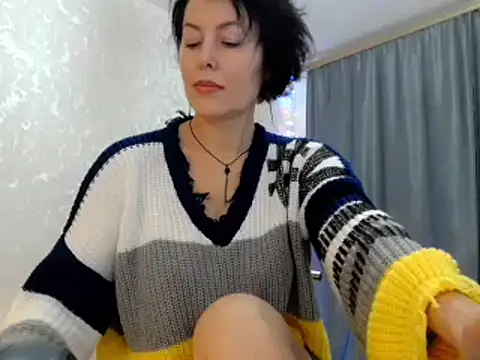 elenaza online show from 12/13/24, 01:12