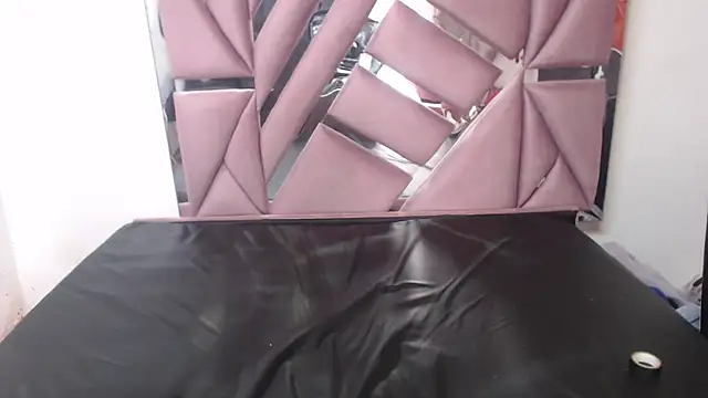 morenahott1 online show from 10/31/25, 11:55