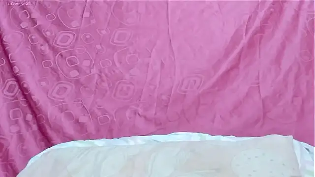 sophiie 93 online show from 11/27/25, 07:38