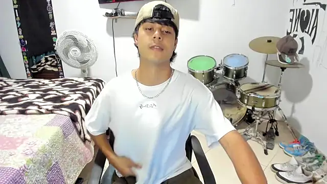 Zack falcon online show from 11/12/25, 02:45