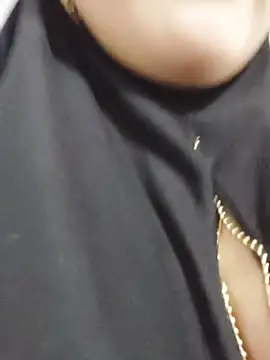 Hana    online show from 04/08/26, 11:27