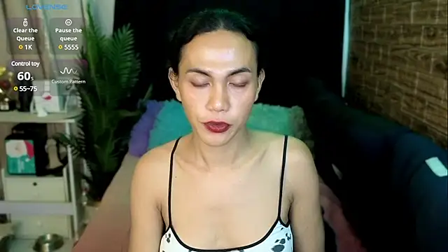 Horny Sassy online show from 03/03/25, 11:44