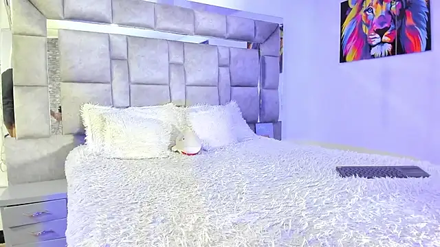 Candy And Andy  online show from 09/19/25, 01:18