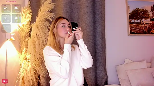 Assh lee  online show from 09/17/25, 01:24