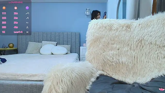 Snapshot of Anna_Lewis chatting on 10/23/25, 07:12 Anna Lewis online show from 10/23/25, 07:12