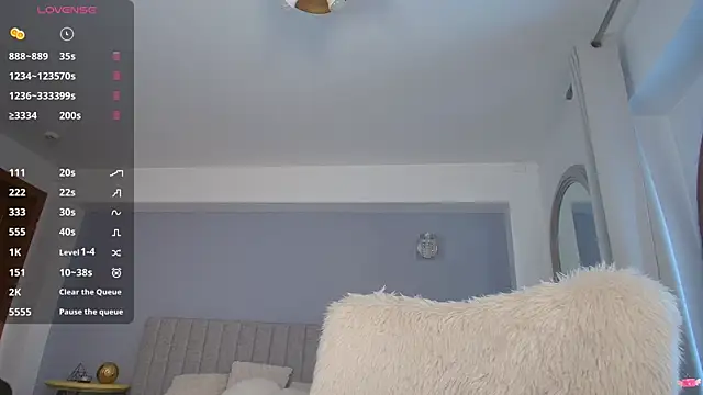 Snapshot of Anna_Lewis chatting on 01/19/26, 06:50 Anna Lewis online show from 01/19/26, 06:50