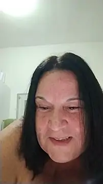 Yaya Mineira online show from 06/07/26, 11:19