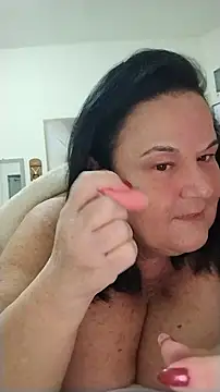 Snapshot of Yaya_Mineira chatting on 07/21/26, 10:01 Yaya Mineira online show from 07/21/26, 10:01