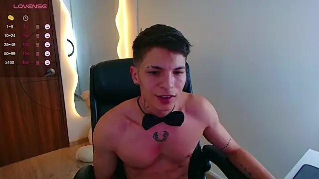 Snapshot of harrisoncuper chatting on 02/06/25, 02:22 harrisoncuper online show from 02/06/25, 02:22