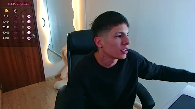 Snapshot of harrisoncuper chatting on 02/08/25, 12:06 harrisoncuper online show from 02/08/25, 12:06