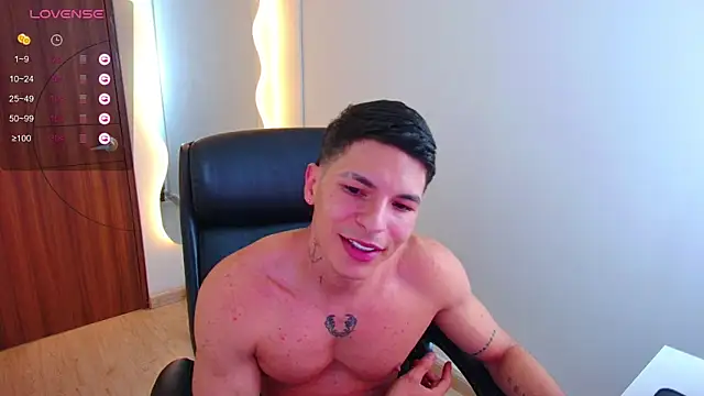 Snapshot of harrisoncuper chatting on 11/19/25, 02:22 harrisoncuper online show from 11/19/25, 02:22