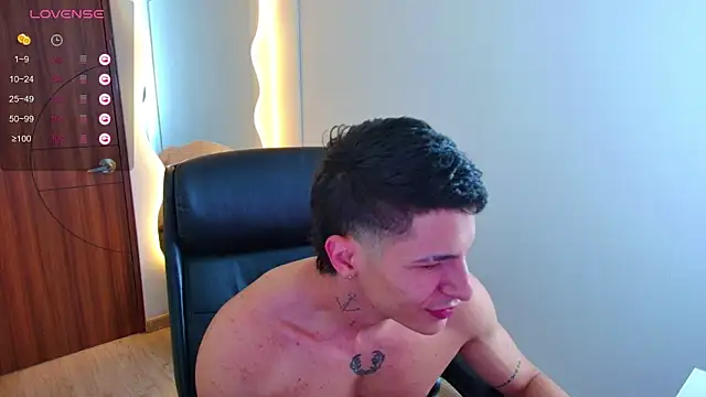 Snapshot of harrisoncuper chatting on 01/10/26, 11:42 harrisoncuper online show from 01/10/26, 11:42