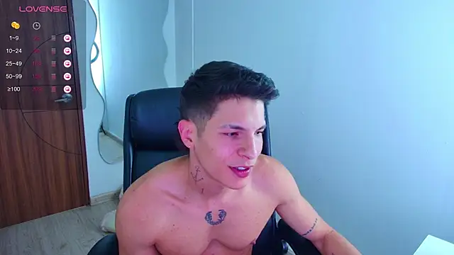 Snapshot of harrisoncuper chatting on 02/06/26, 03:33 harrisoncuper online show from 02/06/26, 03:33