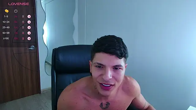 Snapshot of harrisoncuper chatting on 03/17/26, 09:40 harrisoncuper online show from 03/17/26, 09:40