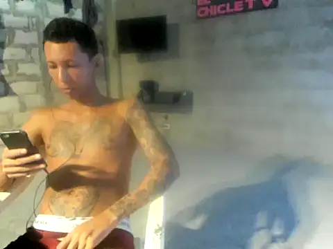 Snapshot of EL-CHICLE-TV chatting on 01/08/25, 12:58 EL-CHICLE-TV online show from 01/08/25, 12:58