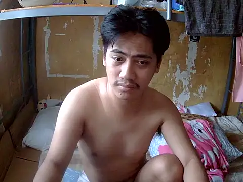 Snapshot of gaysucker6969 chatting on 11/14/25, 06:56 gaysucker6969 online show from 11/14/25, 06:56