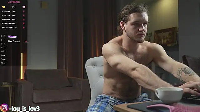 Louis Karlos online show from 10/30/25, 04:14