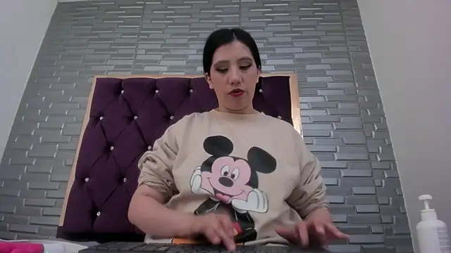 AntoneellaF online show from 01/22/25, 10:48