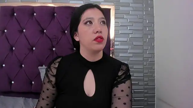 AntoneellaF online show from 01/25/25, 08:53