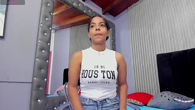  Valeria Brown online show from 12/21/25, 08:16