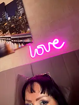 Lolaley2 online show from 10/08/25, 07:17