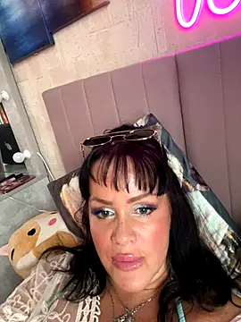 Lolaley2 online show from 10/13/25, 07:41