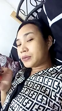 Snapshot of HeartOfAsia- chatting on 01/06/25, 03:08 HeartOfAsia- online show from 01/06/25, 03:08