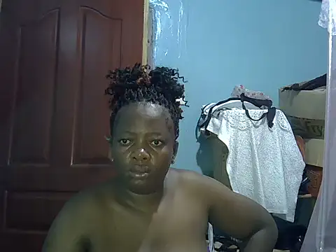 Ebonyceline online show from 04/19/26, 08:44