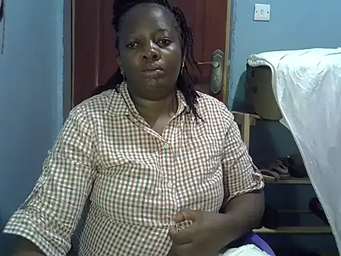 Snapshot of Ebonyceline chatting on 05/14/26, 11:11 Ebonyceline online show from 05/14/26, 11:11
