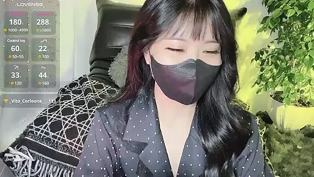 Mya Lee online show from 12/23/24, 09:51